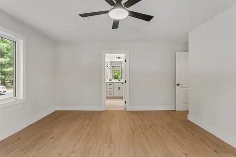 3 Hickory Lane White Heath IL 61884
