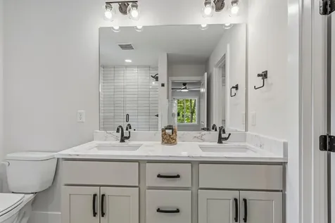 3 Hickory Lane White Heath IL 61884