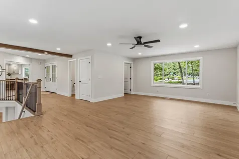 3 Hickory Lane White Heath IL 61884
