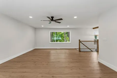 3 Hickory Lane White Heath IL 61884