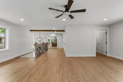 3 Hickory Lane White Heath IL 61884