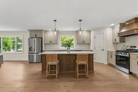 3 Hickory Lane White Heath IL 61884