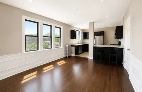 5653 North Spaulding Avenue Chicago IL 60659