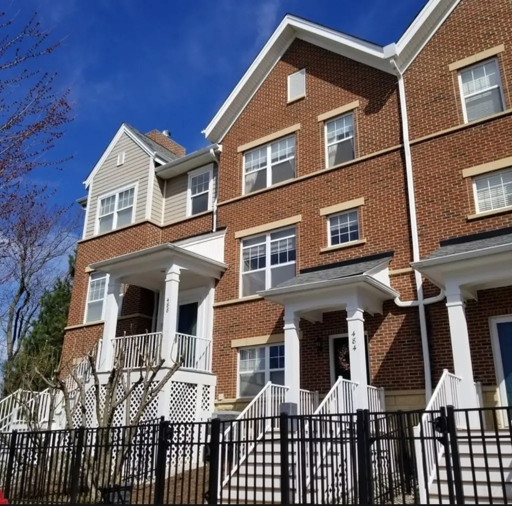 484 West Wood Street Palatine IL 60067