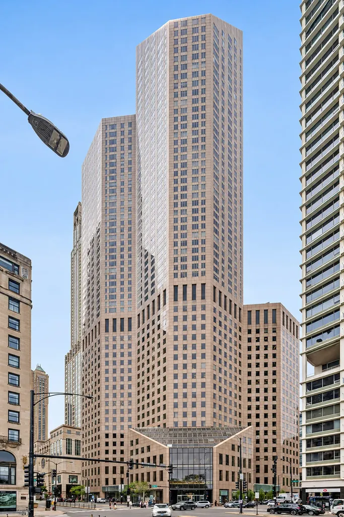950 North Michigan Avenue Chicago IL 60611