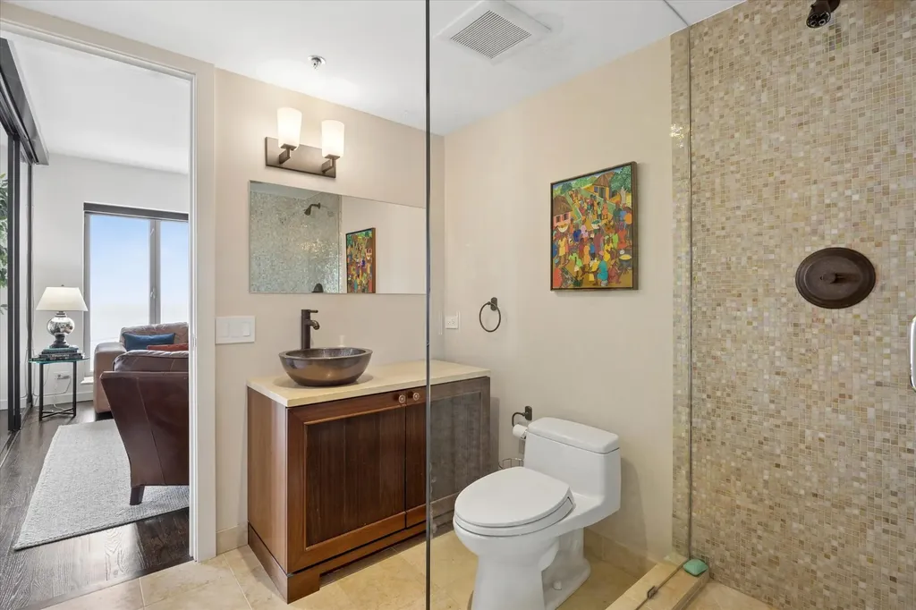 950 North Michigan Avenue Chicago IL 60611