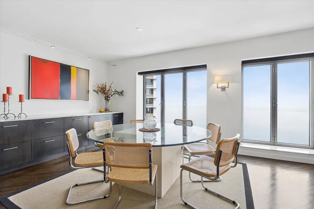 950 North Michigan Avenue Chicago IL 60611