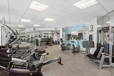 950 North Michigan Avenue Chicago IL 60611