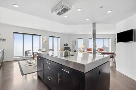 950 North Michigan Avenue Chicago IL 60611