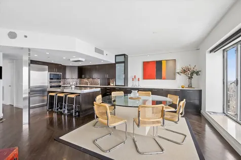 950 North Michigan Avenue Chicago IL 60611