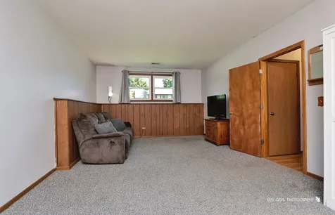 2401 Mallard Drive Lindenhurst IL 60046