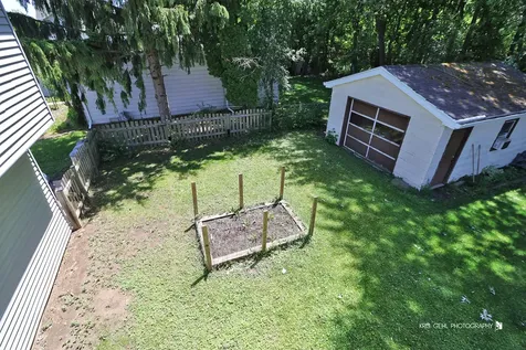 2401 Mallard Drive Lindenhurst IL 60046