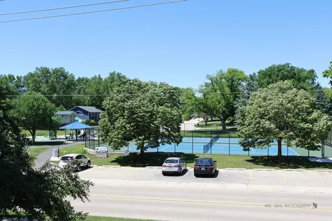 2401 Mallard Drive Lindenhurst IL 60046