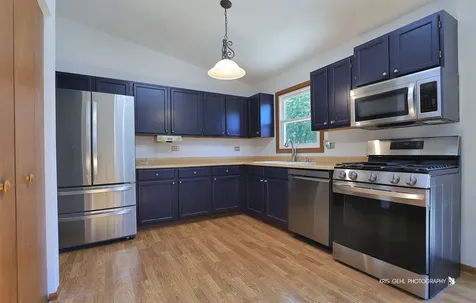 2401 Mallard Drive Lindenhurst IL 60046