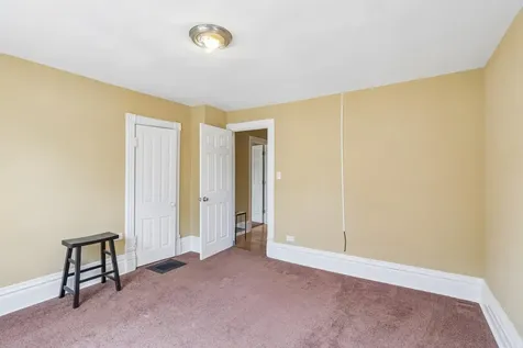 17 South Liberty Street Elgin IL 60120