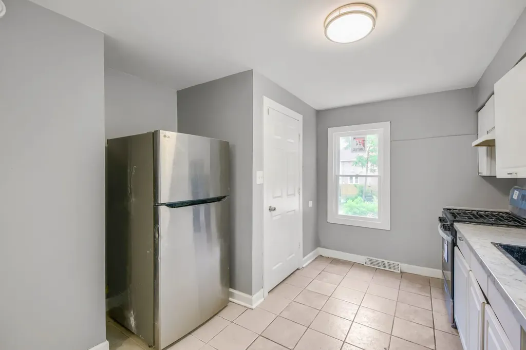12025 South Prairie Avenue Chicago IL 60628