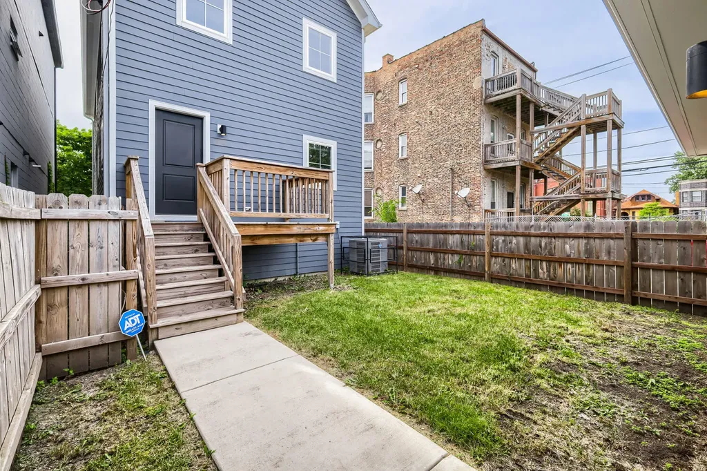 319 South Washtenaw Avenue Chicago IL 60612