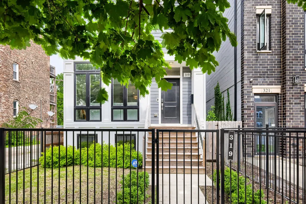 319 South Washtenaw Avenue Chicago IL 60612