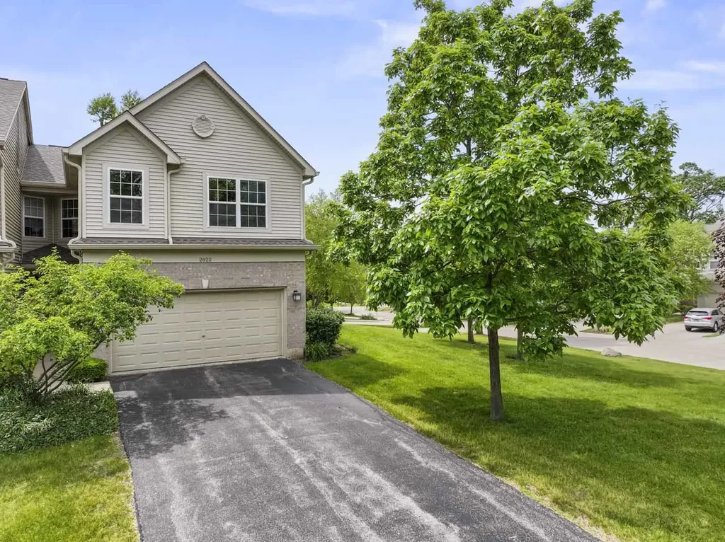 2822 Granite Court Crystal Lake IL 60012