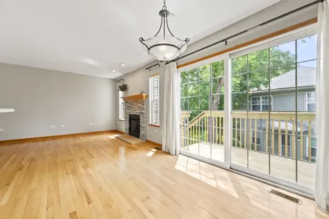 2822 Granite Court Crystal Lake IL 60012