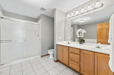 2822 Granite Court Crystal Lake IL 60012
