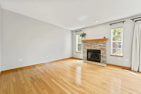 2822 Granite Court Crystal Lake IL 60012