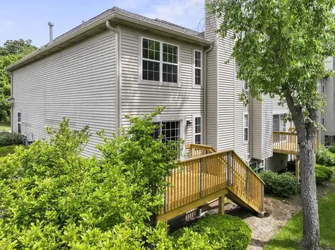 2822 Granite Court Crystal Lake IL 60012