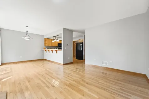2822 Granite Court Crystal Lake IL 60012
