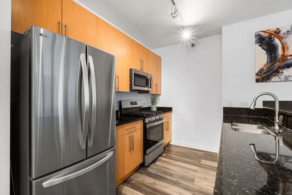 125 South Green Street Chicago IL 60607
