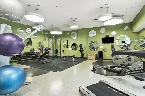 125 South Green Street Chicago IL 60607