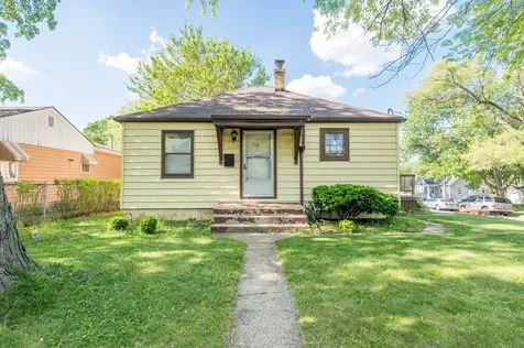 1203 Taylor Street Rockford IL 61101