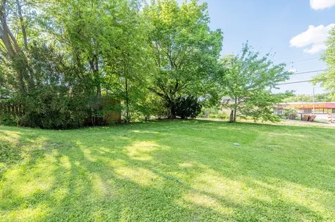 1203 Taylor Street Rockford IL 61101