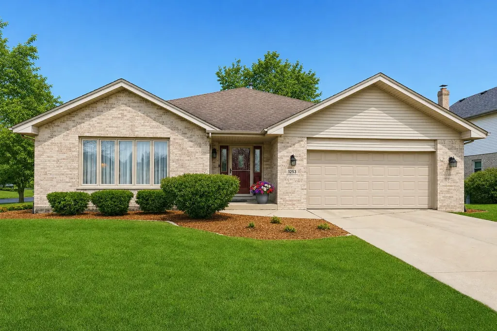 1253 St. Charles Drive Lockport IL 60441