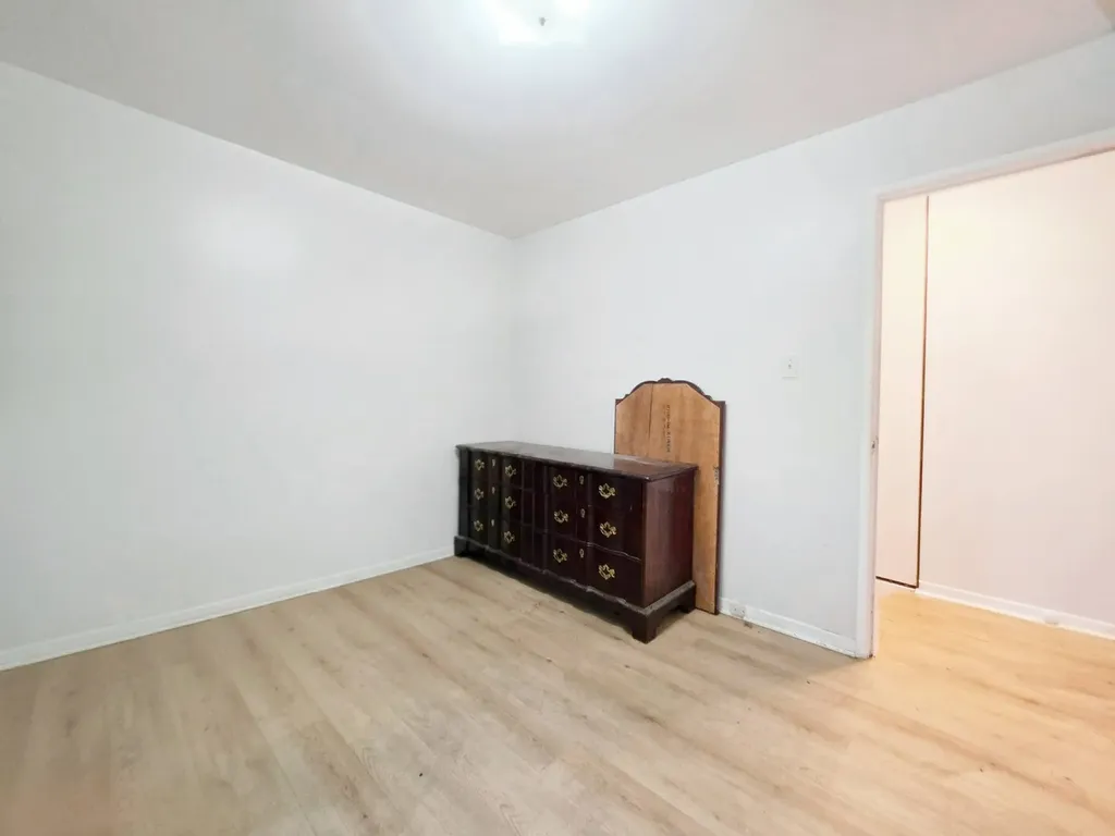 11425 South Elizabeth Street Chicago IL 60643