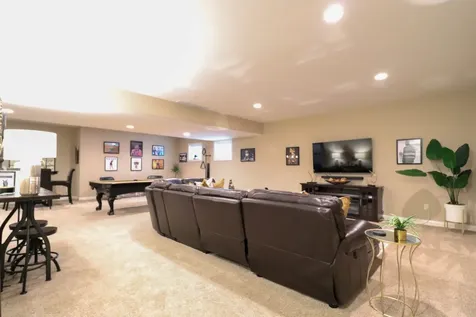 8 Ann Arbor Court Bloomington IL 61705