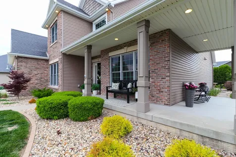 8 Ann Arbor Court Bloomington IL 61705