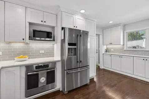 310 North Schiller Street Palatine IL 60067