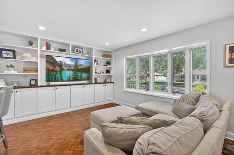 310 North Schiller Street Palatine IL 60067