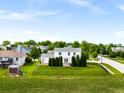 2708 Southlawn Drive Bloomington IL 61705