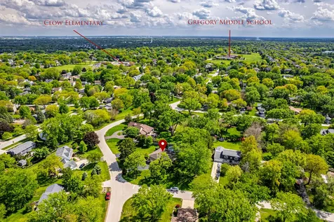 10S220 Alan Road Naperville IL 60564