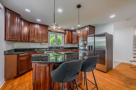 10S220 Alan Road Naperville IL 60564