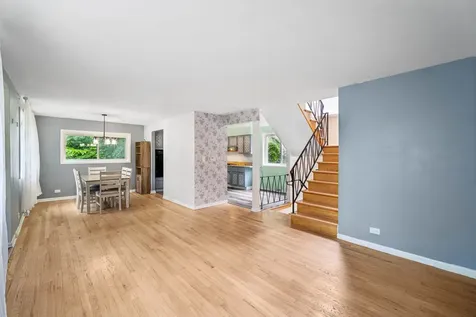 221 Dodge Avenue Evanston IL 60202