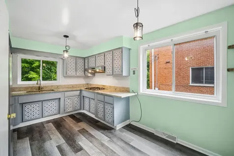 221 Dodge Avenue Evanston IL 60202