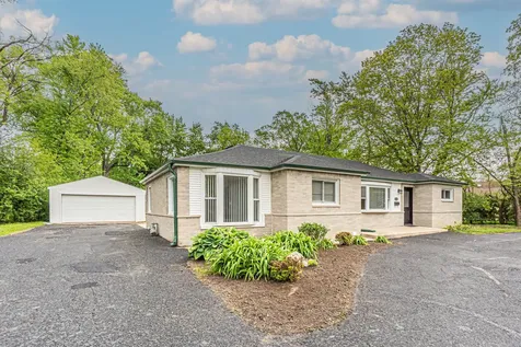 1055 North Bluebonnet Lane Hoffman Estates IL 60169
