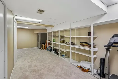 214 Carmelhead Lane Schaumburg IL 60193
