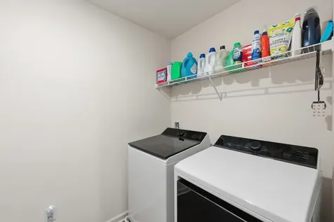 2282 Cobble Springs Drive Wonder Lake IL 60097