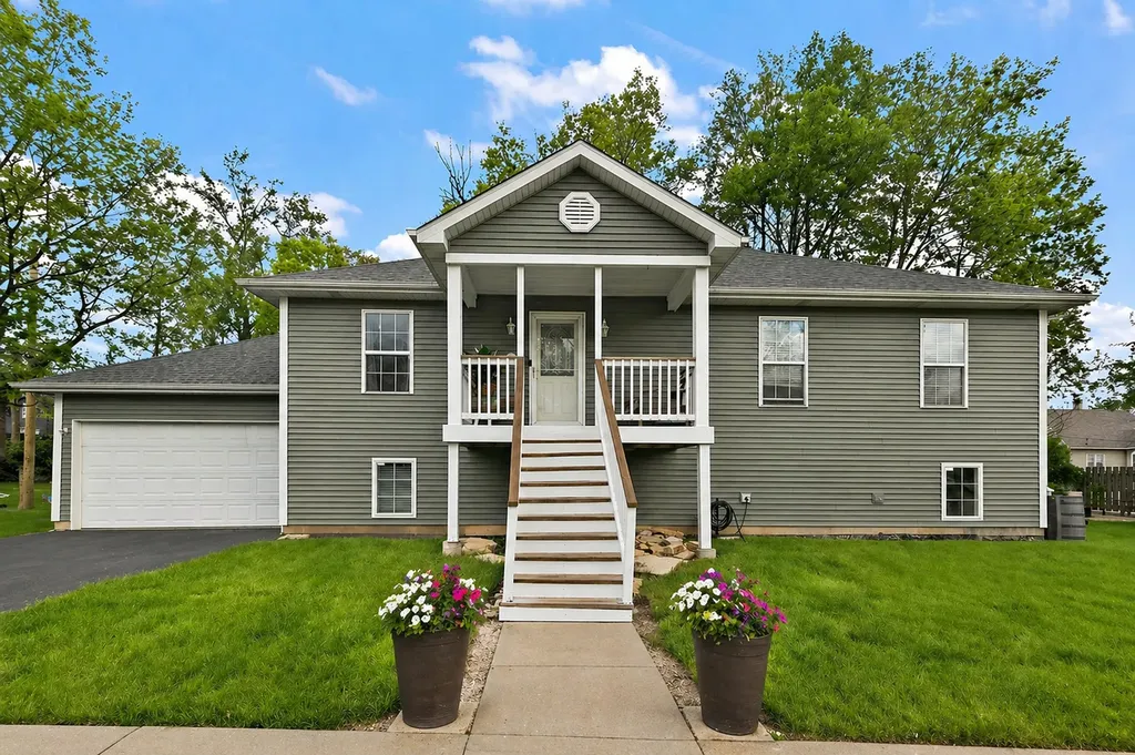 405 Allen Street Joliet IL 60436