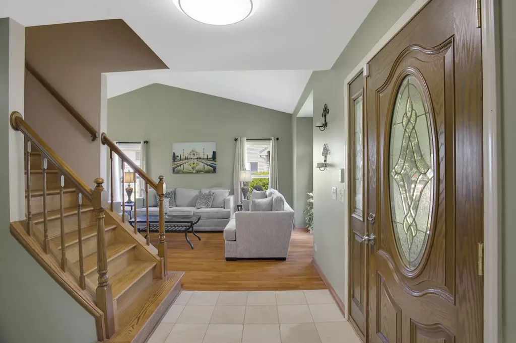 5 Cheswick Court Schaumburg IL 60194
