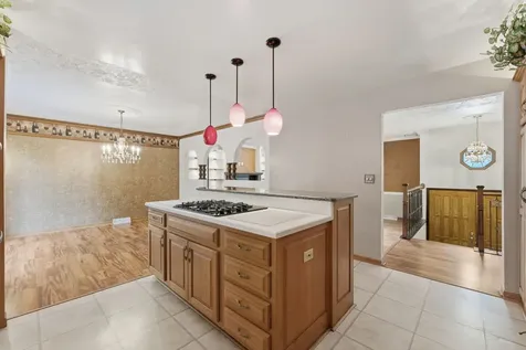 3001 2ND Street Moline IL 61265