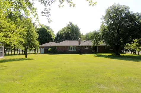 5217 Briarwood Road Woodstock IL 60098